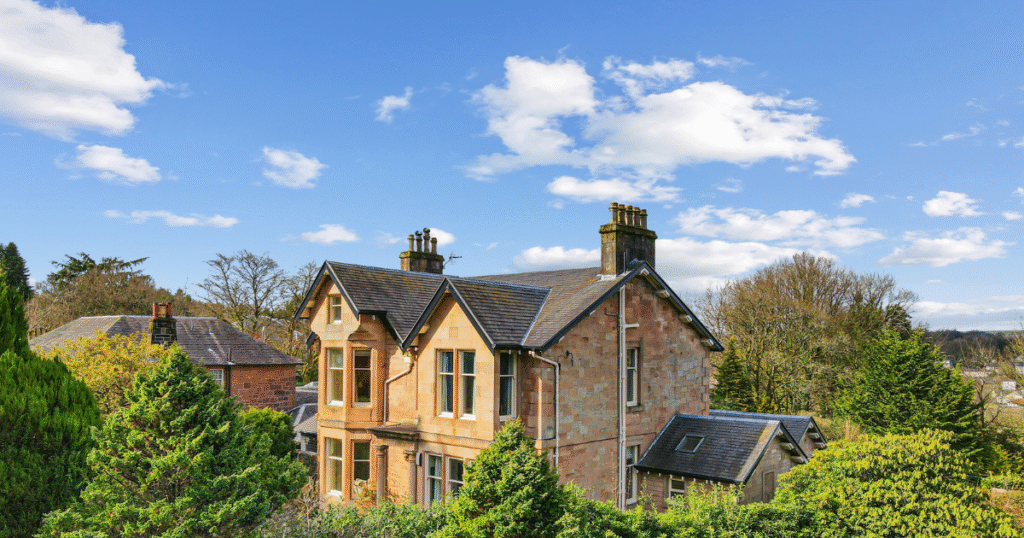 Glasgow 4 bedroom buy-to-let investment home around garden trees